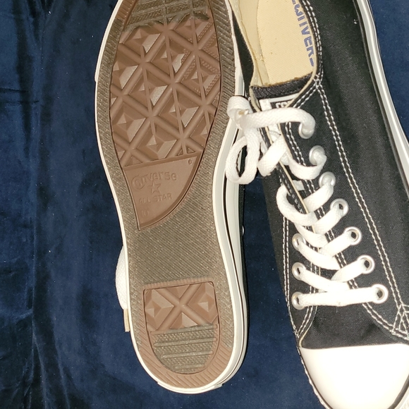 New Chuck Taylor Converse Allstars sizes 11 and 12 - Picture 6 of 7